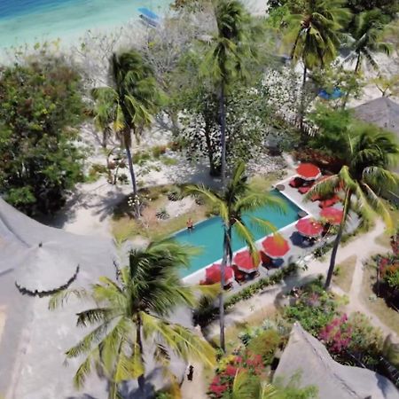 Amahelia Luxury Resort & Restaurant - Gili Asahan Exterior photo