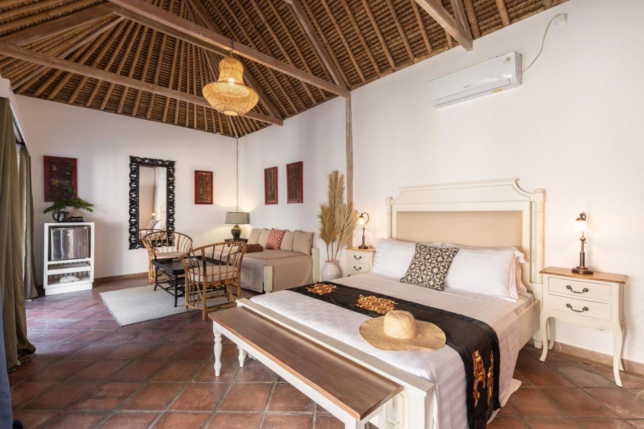 Amahelia Luxury Resort & Restaurant - Gili Asahan Exterior photo